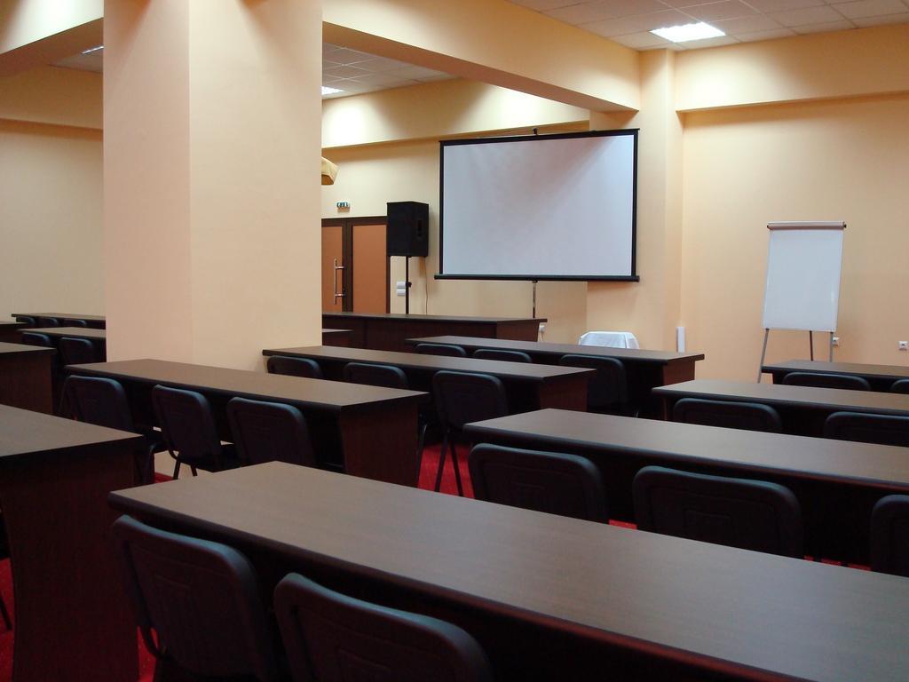 Hotel Magnus Galati מראה חיצוני תמונה
